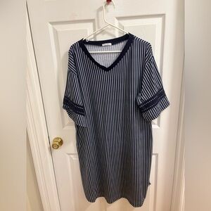 Ekouaer sleep shirt , navy and white with embellished sleeves